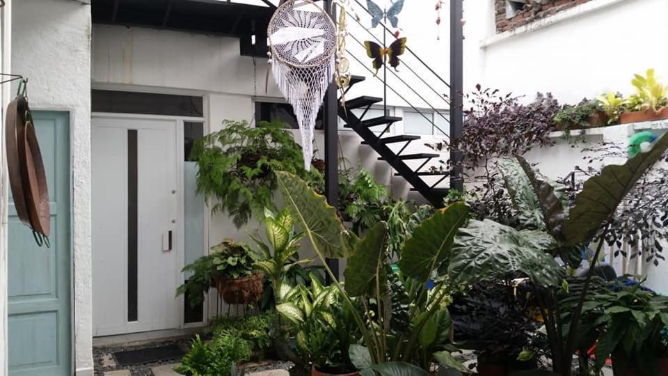 Moonshine Boutique Hostal Cali Exteriör bild